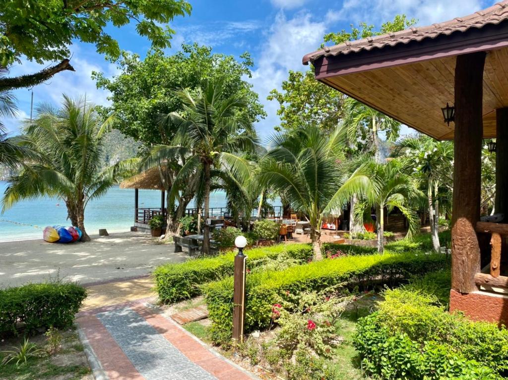 Phi Phi Villa Resort Phi Phi Villa Resort