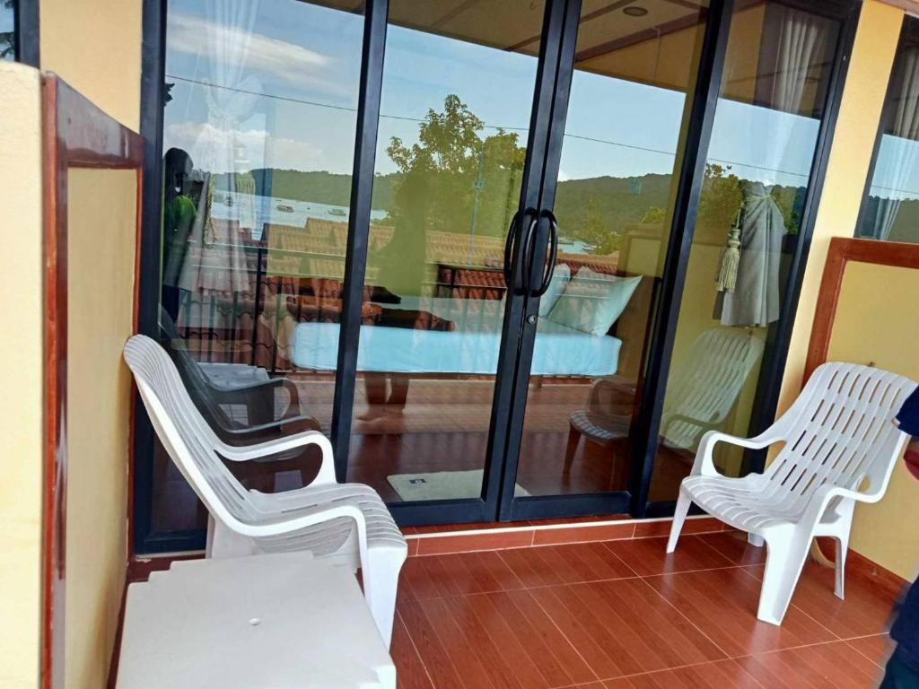 Phi Phi Sand Sea View Resort
