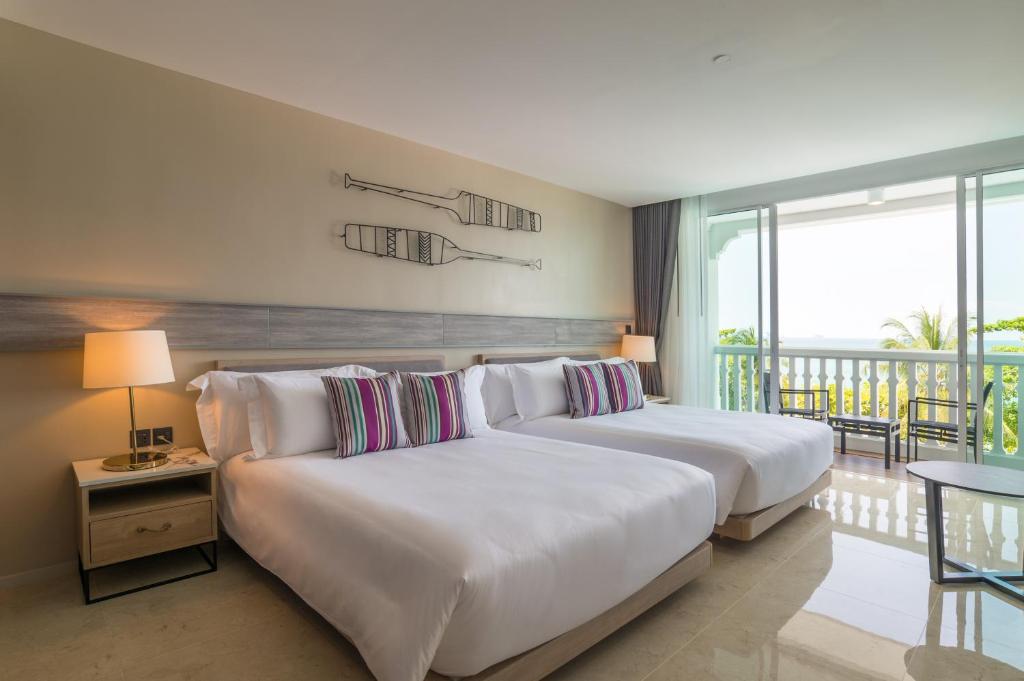 Centara Ao Nang Beach Resort & Spa Krabi Centara Ao Nang Beach Resort & Spa Krabi