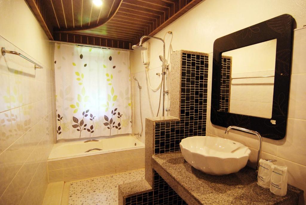 Nature Beach Resort, Koh Lanta Nature Beach Resort, Koh Lanta