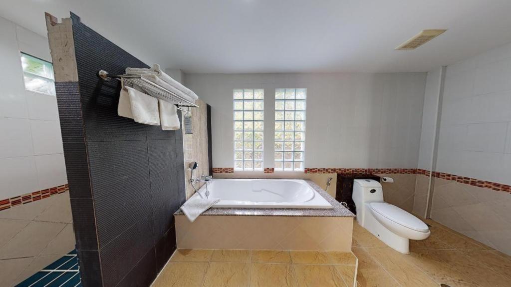 Nattha Waree Hot Spring Resort and Spa
