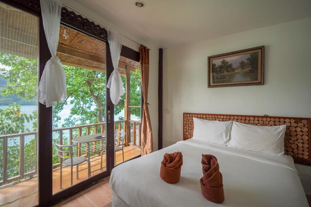 Phi Phi Cozy Seafront Resort Phi Phi Cozy Seafront Resort