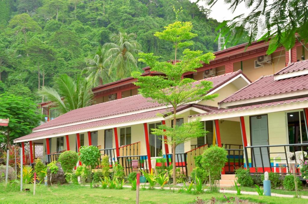 Chongkhao Resort- Phi Phi Island Chongkhao Resort- Phi Phi Island