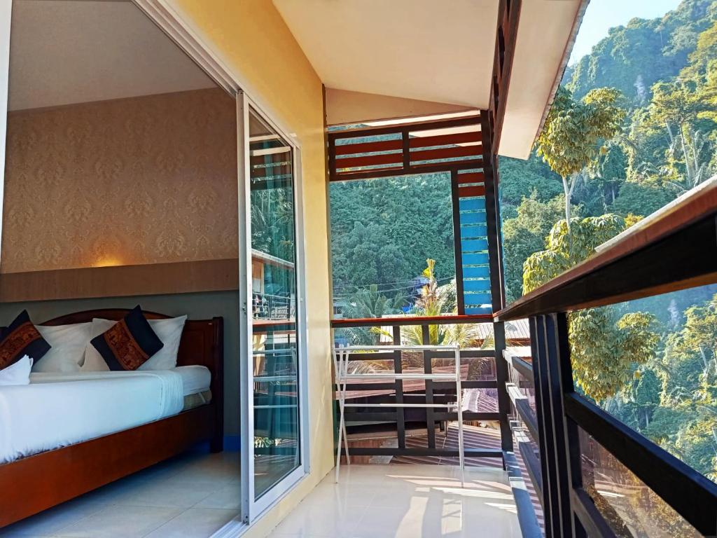 Chongkhao Resort- Phi Phi Island Chongkhao Resort- Phi Phi Island