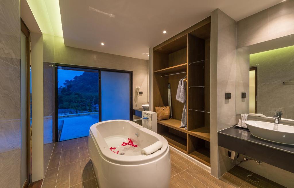 Chermantra Aonang Resort & Pool Suite Chermantra Aonang Resort & Pool Suite