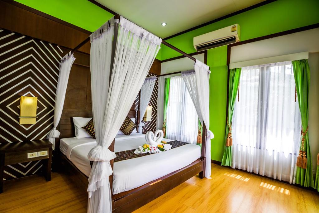 Phi Phi Andaman Beach Resort Phi Phi Andaman Beach Resort