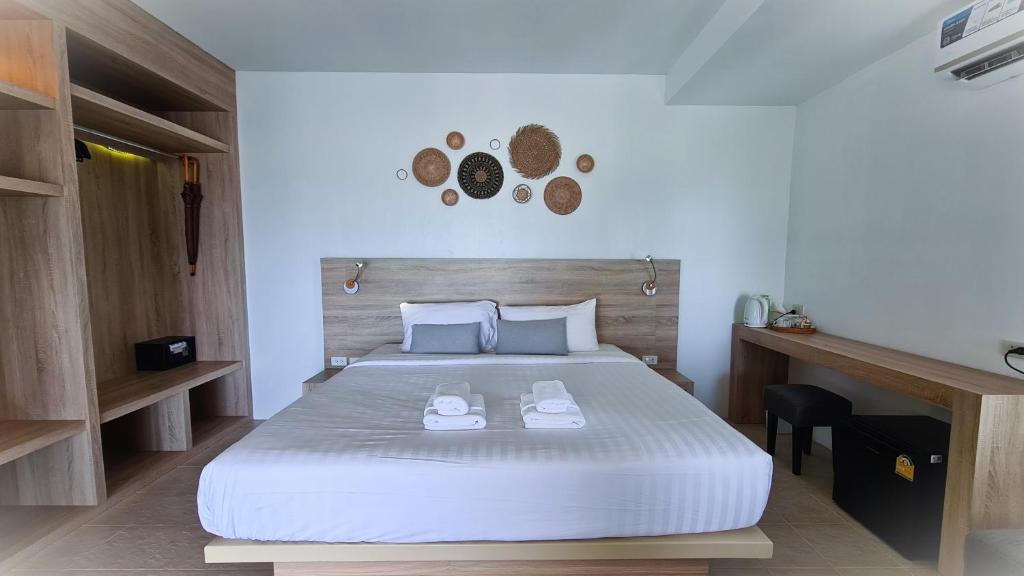 Moonlight Bay Resort