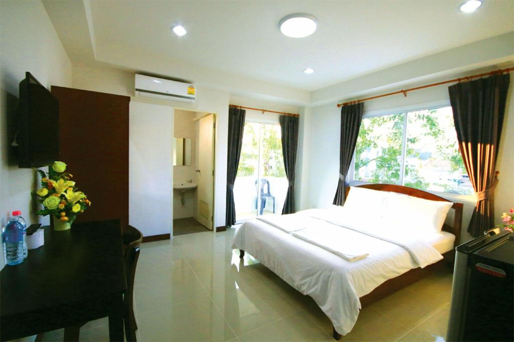 Baan Samrarn Baan Samrarn