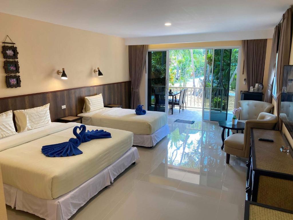 Laguna Beach Club Resort
