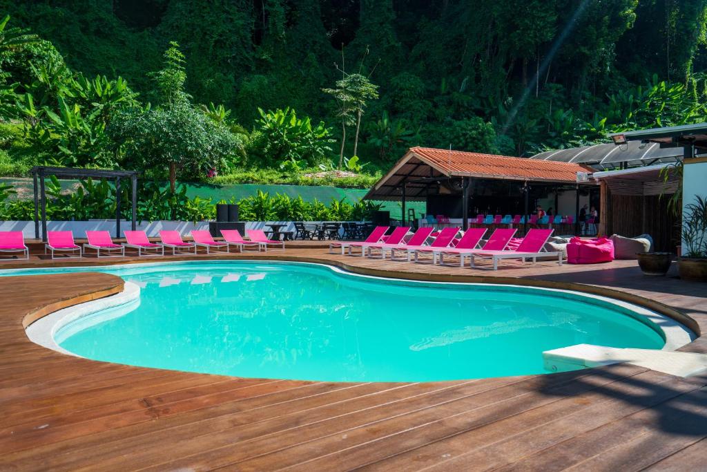 Base Party Hostel