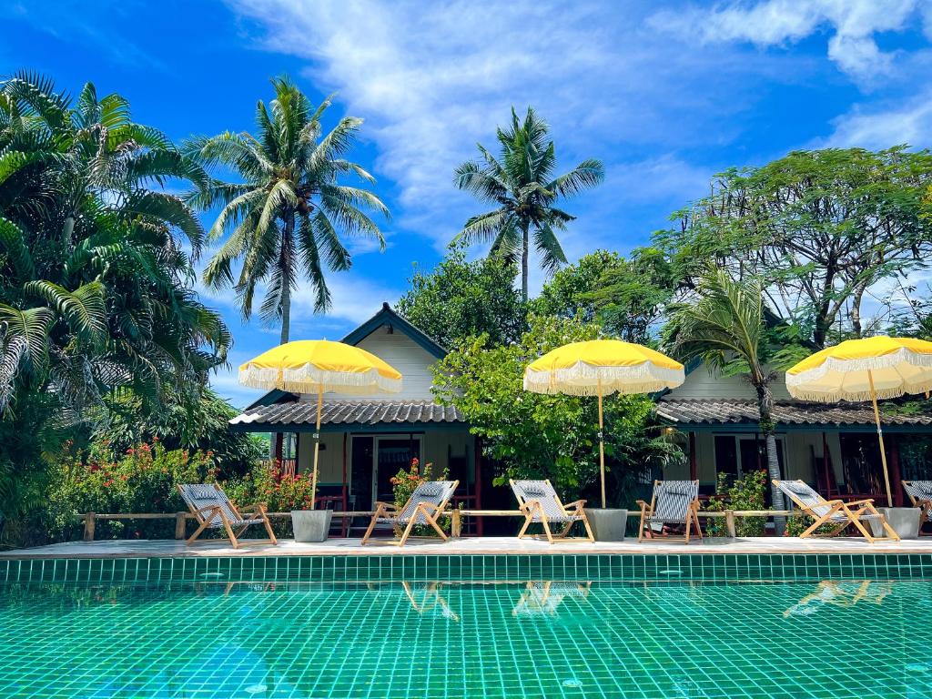 Oasis Yoga Bungalows Oasis Yoga Bungalows