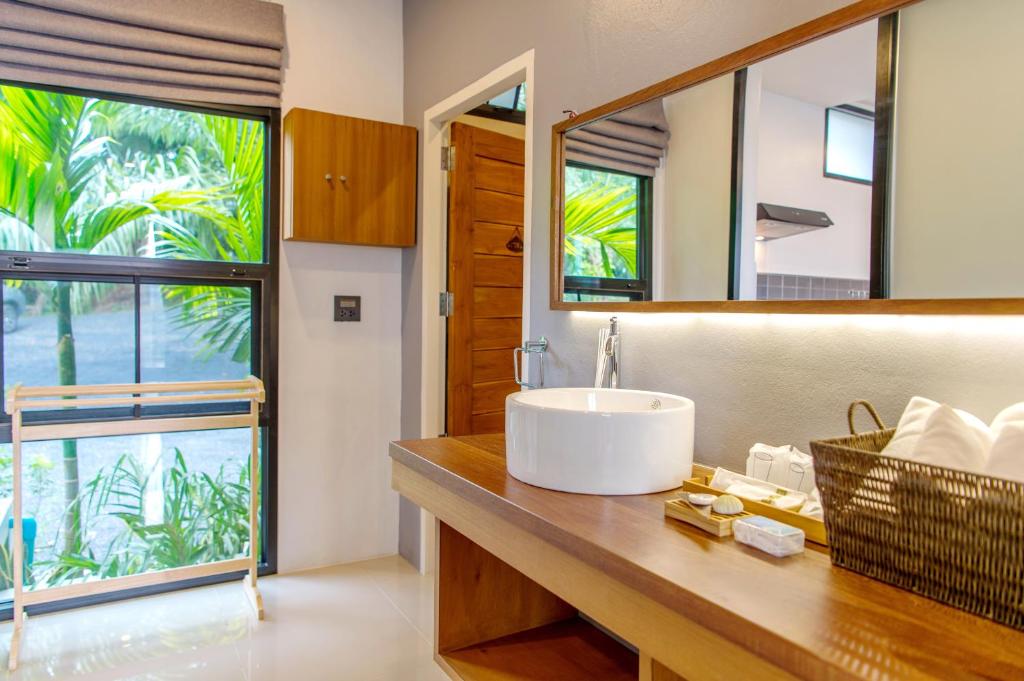 Ao Luek Panoramic Pool-SHA Plus