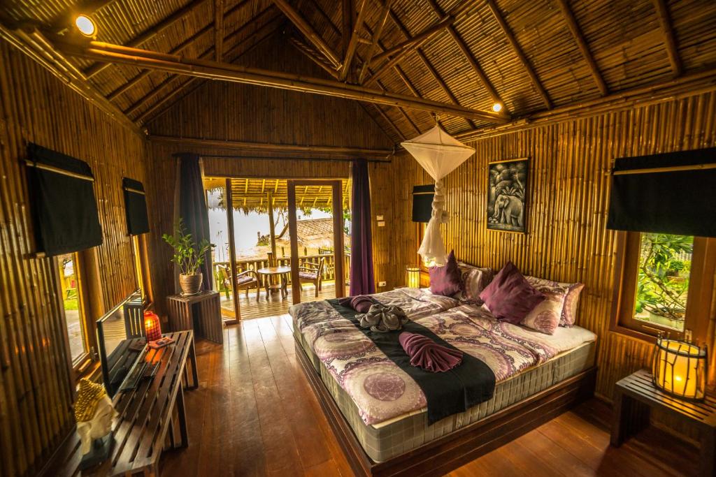 Lazy Days Bungalows