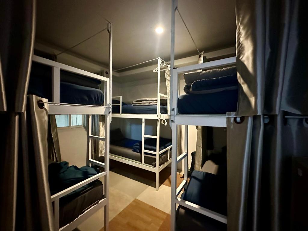 Sweed Dee Seaview Hostel