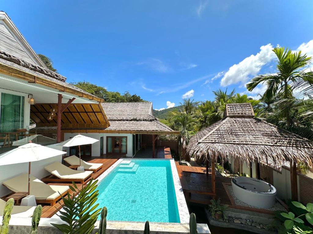 Baan Phuvara Retreat - Romantic Jacuzzi Mountain View Villas Baan Phuvara Retreat - Romantic Jacuzzi Mountain View Villas