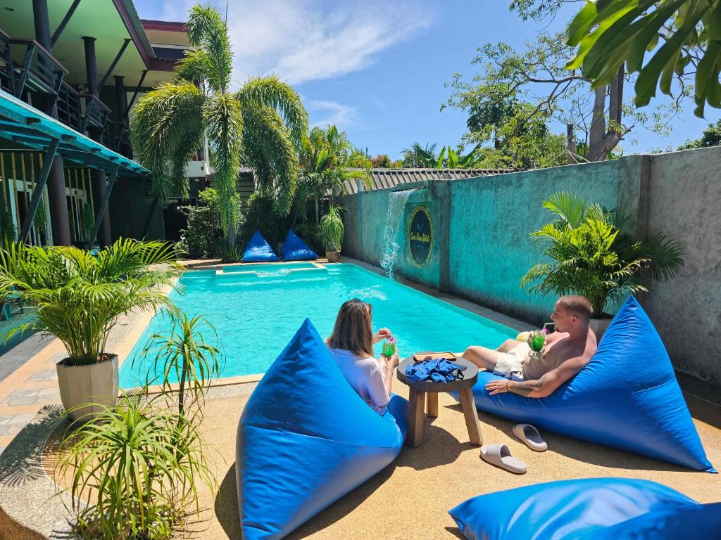 Cha-Cha Hotel