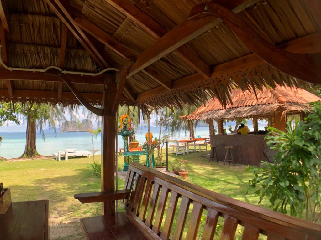 Koh Ngai Kaimuk Thong Resort Koh Ngai Kaimuk Thong Resort