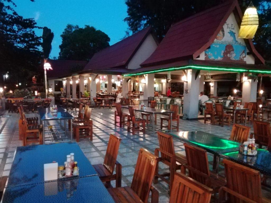 Andaman Beach Resort Koh Jum