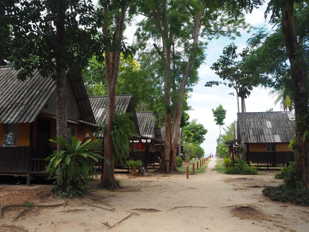 Bluesky Beach Bungalows Bluesky Beach Bungalows