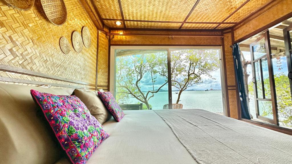 Deep House Sea View Deep House Sea View