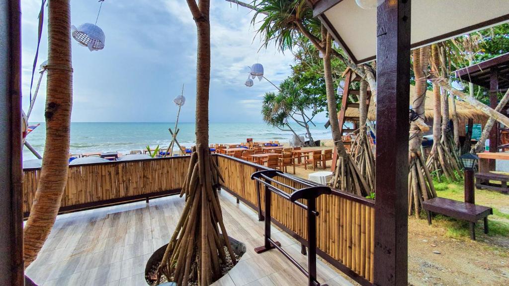 New Harrys Sunset Resort - Klong Nin Beach New Harrys Sunset Resort - Klong Nin Beach
