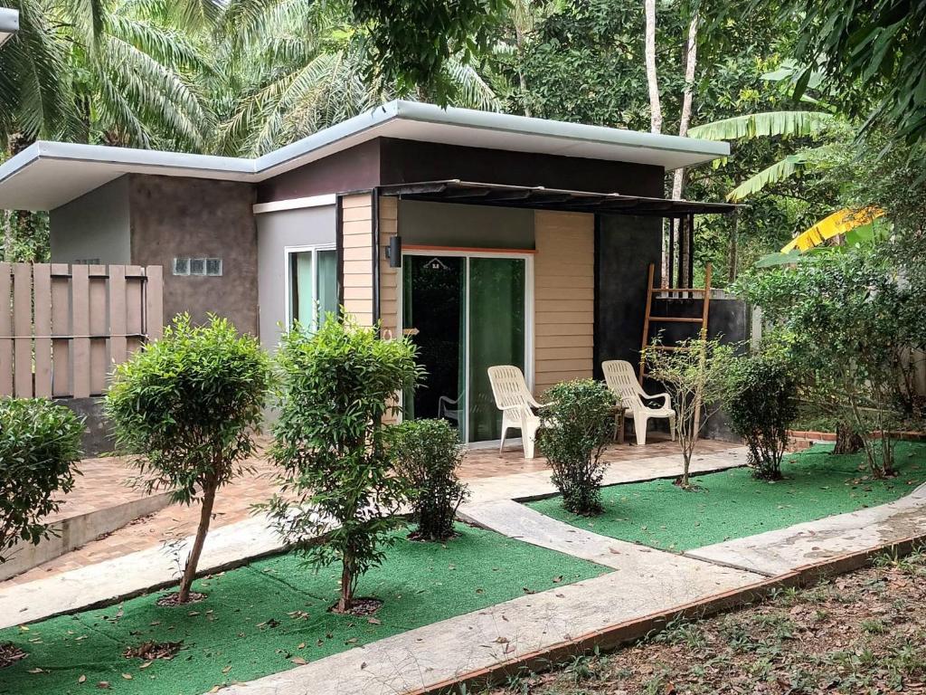 BaanPhong Lanta BaanPhong Lanta