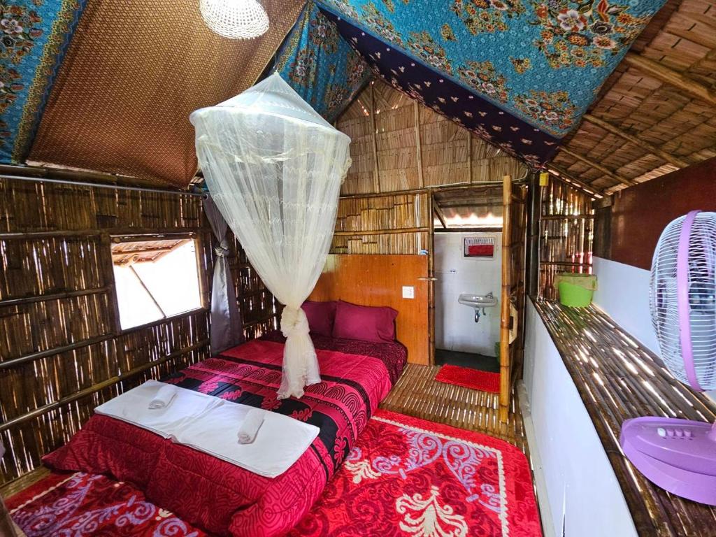 Rommai Forest Bungalows Rommai Forest Bungalows