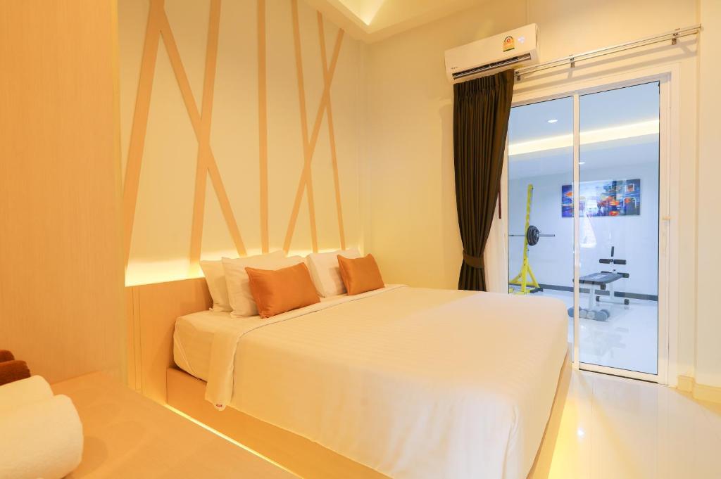 3 Bedroom Platinum Pool Villa Smooth as Silk 3 Bedroom Platinum Pool Villa Smooth as Silk