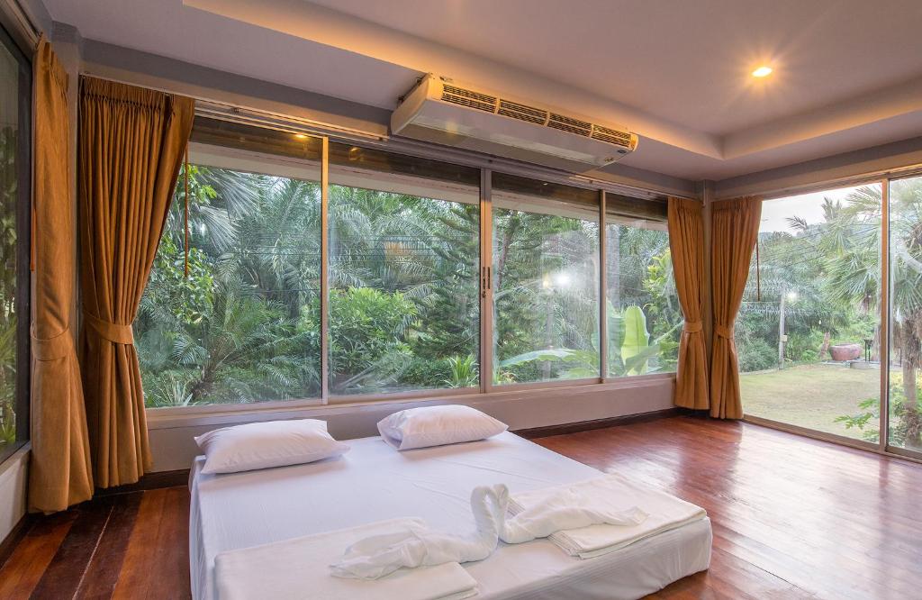 Krabi Home Town Boutique