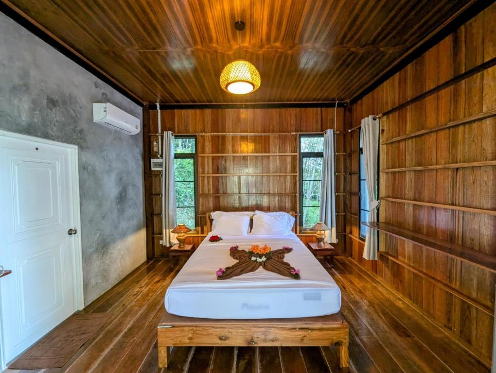 Koh Jum Serenity Resort