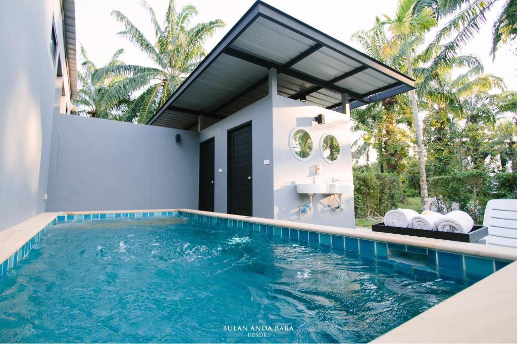 Bulan Anda Resort