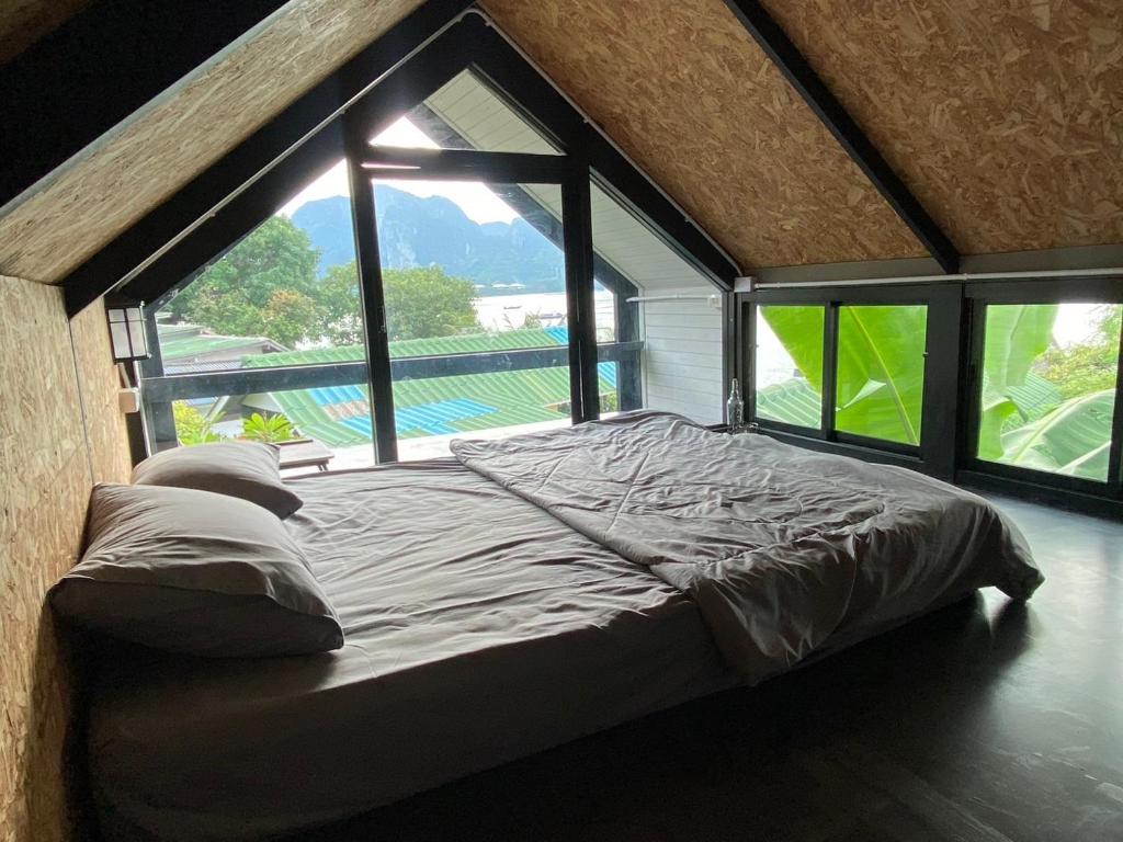 Phi Phi Goodview Bungalow