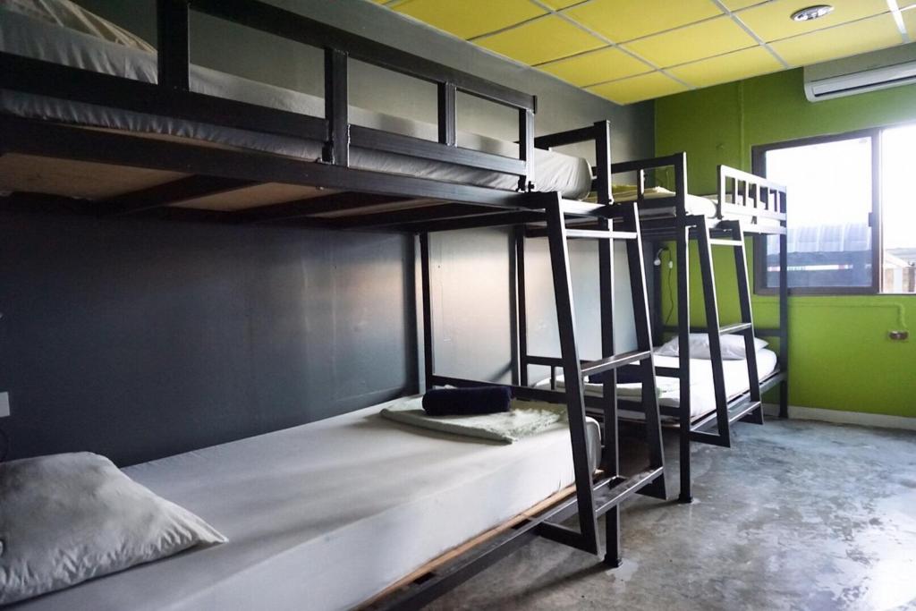 B&B House & Hostel B&B House & Hostel