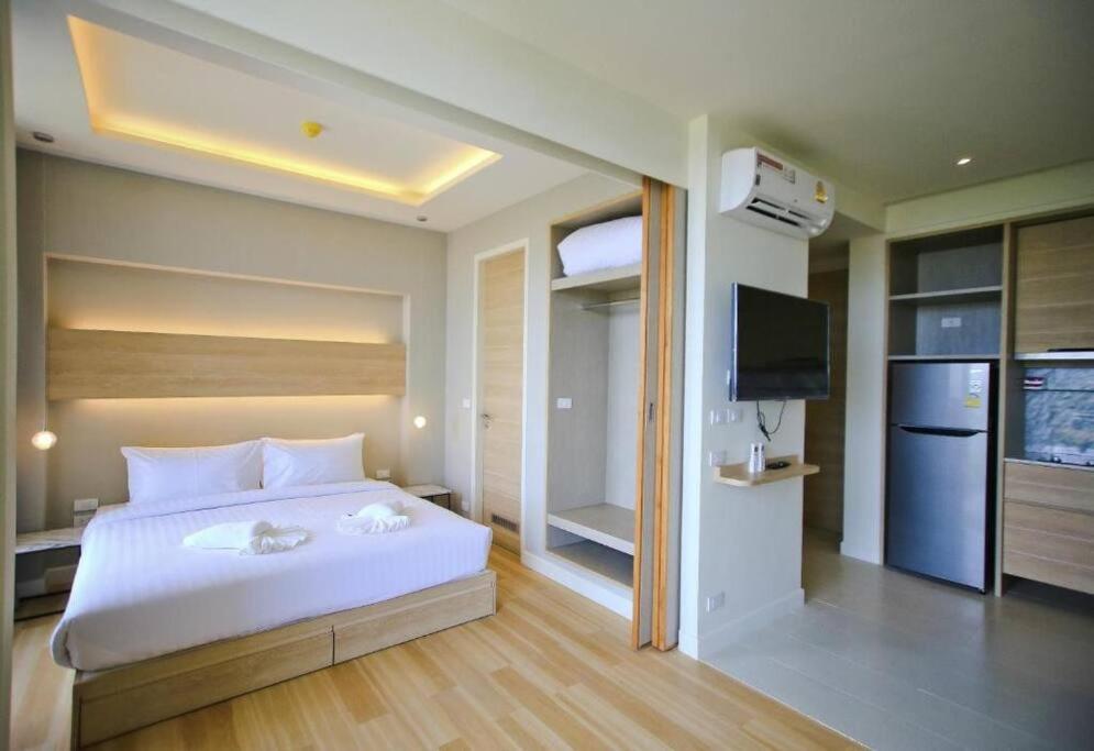 Stunning sea view apartment with pool Stunning sea view apartment with pool