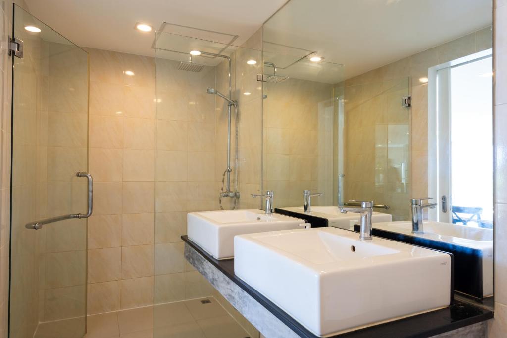 Exclusive beach apartment with Wonderful View Exclusive beach apartment with Wonderful View
