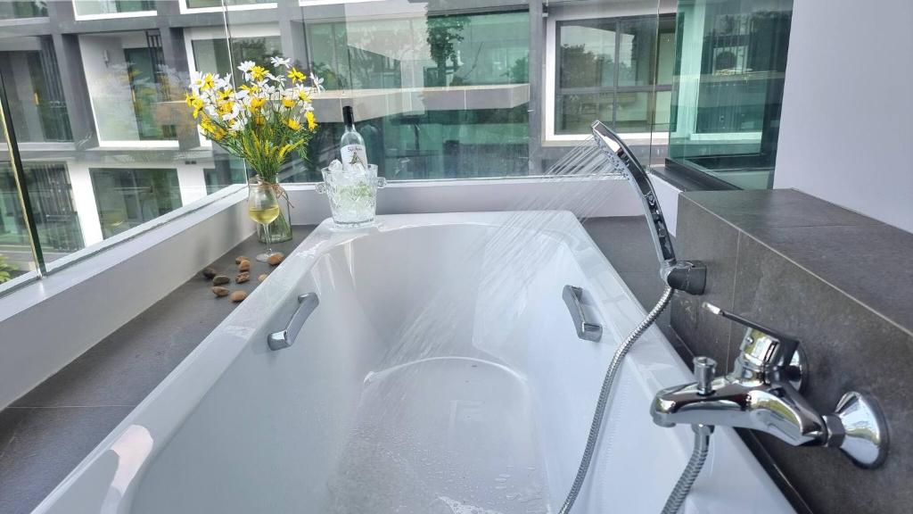 BO504-partial Seaview Top Floor 1 Bedroom 300m Walk To Ao Nang Beach BO504-partial Seaview Top Floor 1 Bedroom 300m Walk To Ao Nang Beach