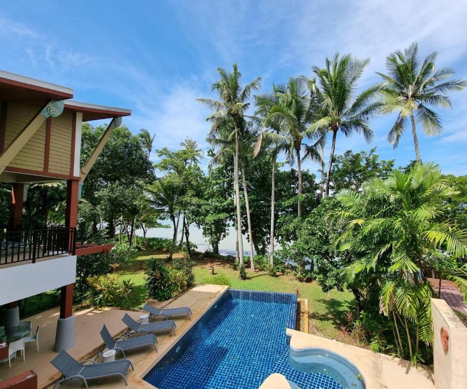 Amatapura Beachfront Villa 15, SHA Certified Amatapura Beachfront Villa 15, SHA Certified