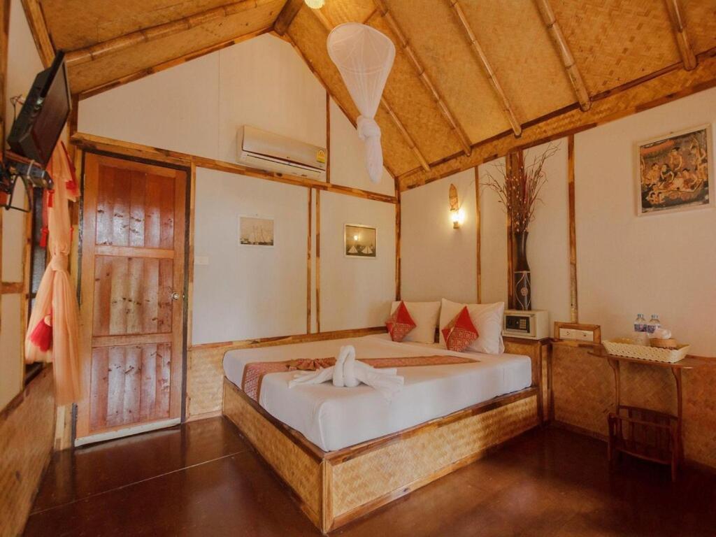 Phuphaya Seaview Adults Only Phuphaya Seaview Adults Only