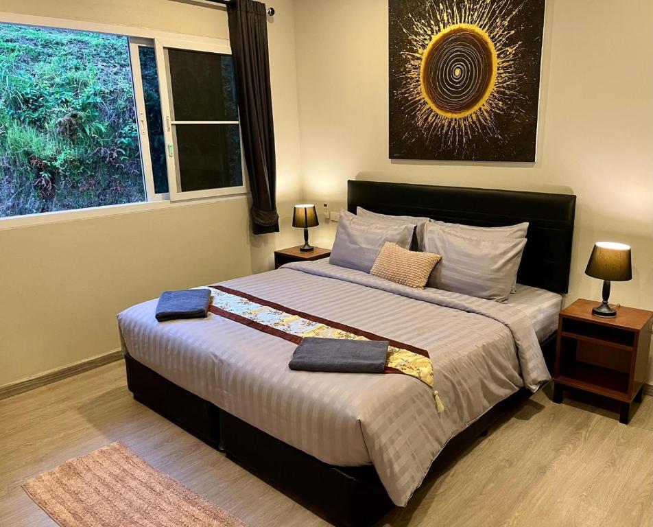 Lanta Sunshine Residence Apt 4 Two Bed Apartment with AC and Work Space Lanta Sunshine Residence Apt 4 Two Bed Apartment with AC and Work Space