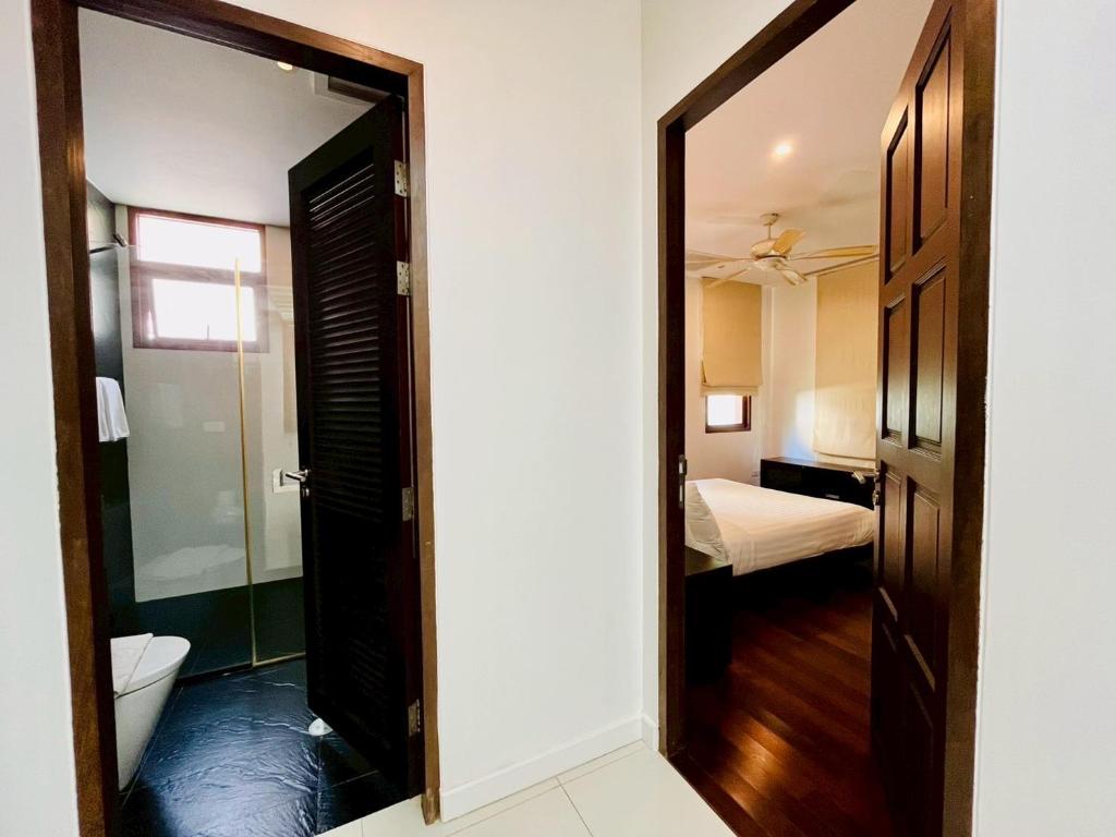 Amatapura Beachfront Villa 12, SHA Certified