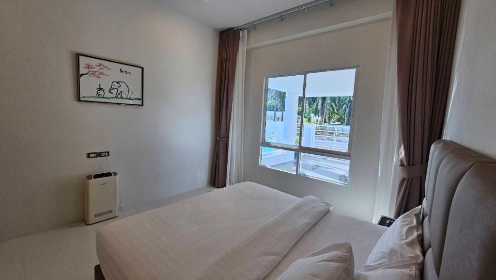 Brandnew 3BDR Pool villa with rooftop near Aonang Beach